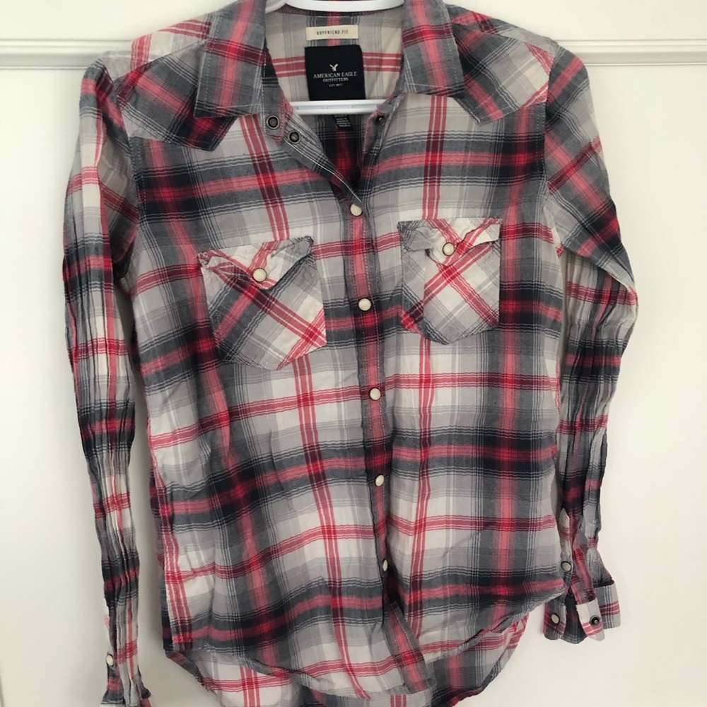 American eagle boyfriend fit plaid shirt